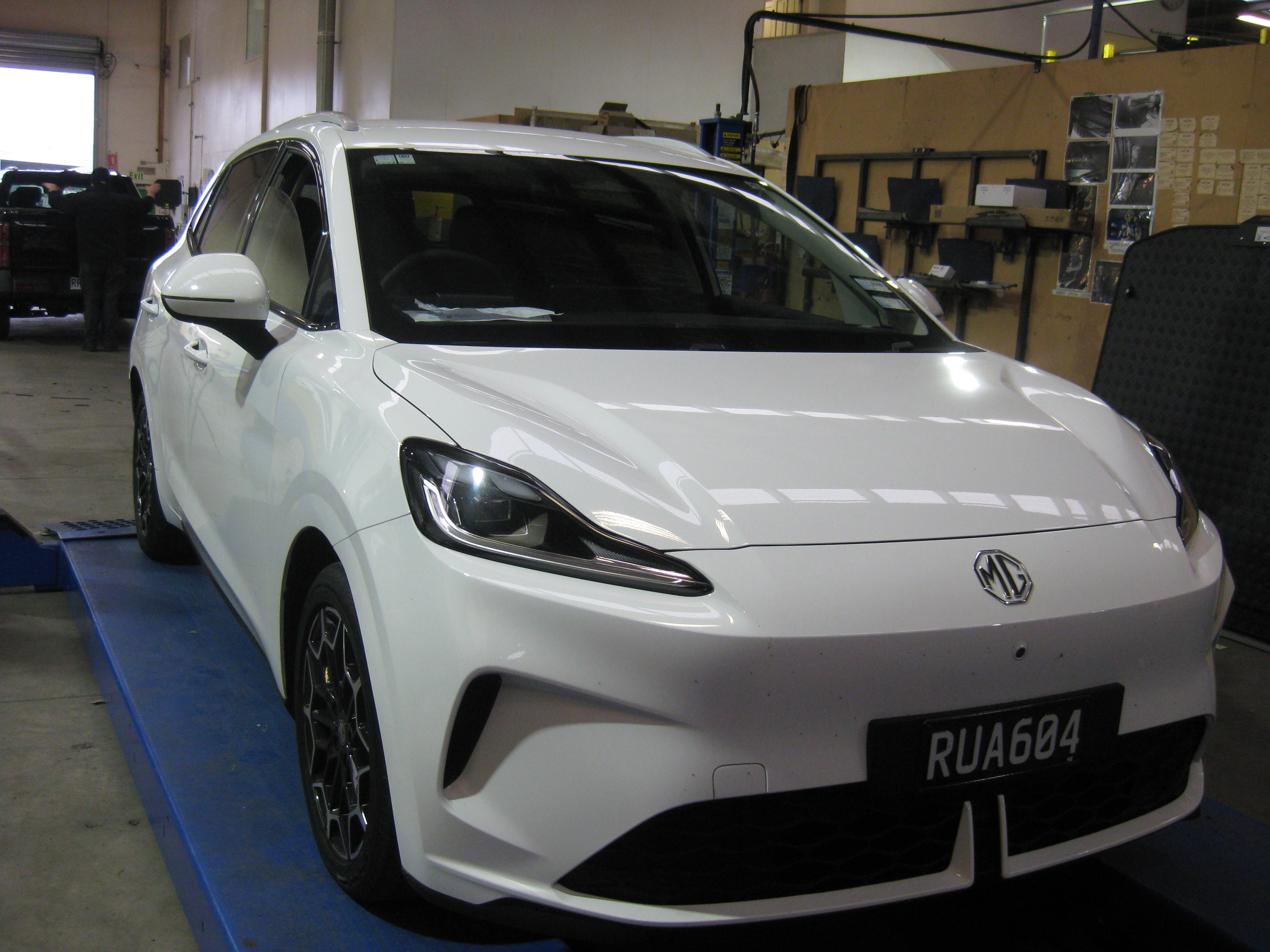 MG 4 HATCHBACK 2026-CURRENT